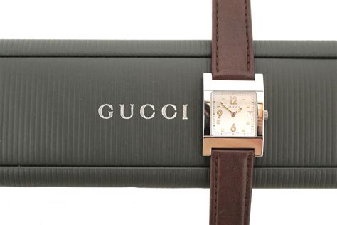 Gucci Dial 7700L .